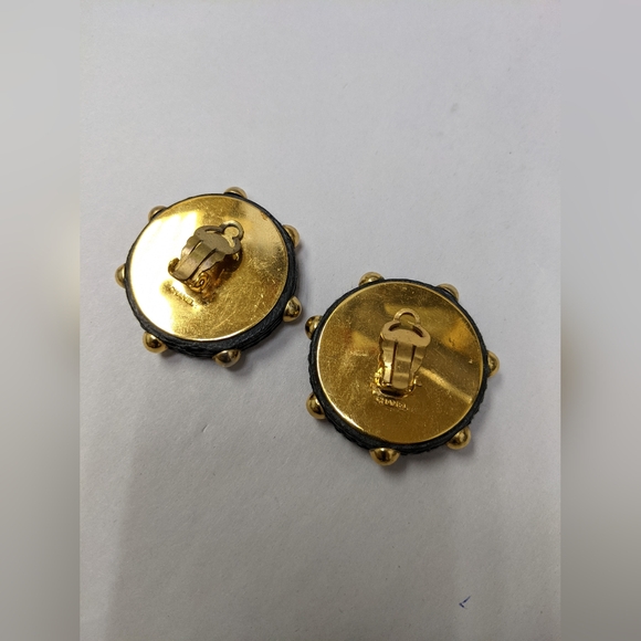 Vintage Chanel CC Leather Earrings #792 - Picture 8 of 10